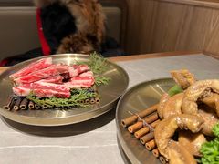 -草家酱蟹炭火烤肉店(珲春南路一店)