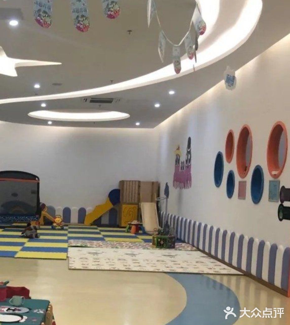 夏天一起来游泳吧