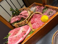 -山川小町·极番烧肉(新地假日广场店)