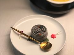 黑芝麻红豆冰糕-三号黄浦会Canton Table