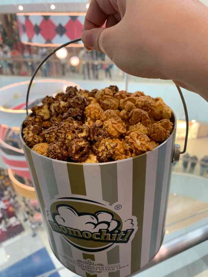 momochitl美式爆米花(沪太路店)-"来吃酸菜鱼的,小朋友看到门口的爆米