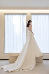 -MANLI BRIDAL婚纱