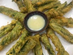 炸荷叶-三锅莊·牦牛肉火锅·香格里拉特色藏餐宴请餐厅(昆明创始店)