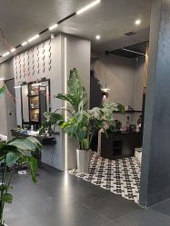 -老肖男士理发店