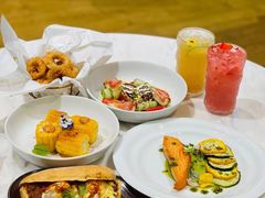 -théATRE茶聚场·餐厅(环球金融中心店)