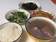 -鲸励母婴月嫂(望京店)