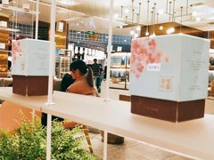 -奈雪的茶(湖滨银泰in77C区PRO店)