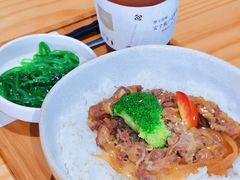 日式肥牛丼饭-豆恩咖餐(厦大翔安店)