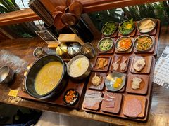 -银米·云南传统过桥米线(双廊黑金冠店)