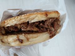 烧饼夹肉-穆得·老周家牛肉烧饼(普利街店)