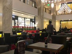 -Salon de The de Joel Robuchon(外滩18号店)