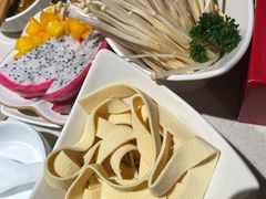 -海底捞火锅鲜切牛肉主题店(长寿路店)