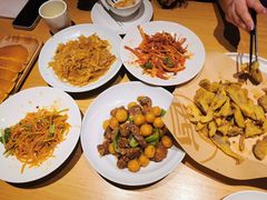 -关东小磨东北菜(上海长风大悦城店)