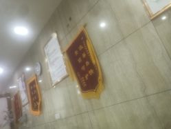 -苗医生专业祛痘·皮肤管理