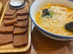 贵州酸汤鱼米线-猫爷的腔调·黔小馆(交大医学住宅区店)