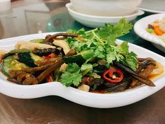 雀巢筑顶-莲华素食府