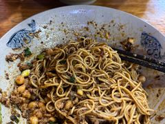 -丁丁猫重庆小面(徐州路店)