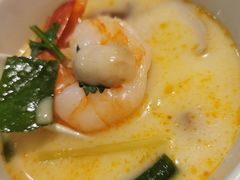 冬阴功-大头虾越式风味餐厅(光明广场店)