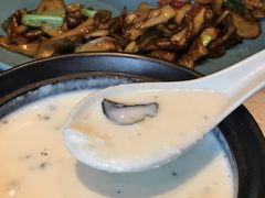 -半山腰·云南菜(侨福芳草地店)