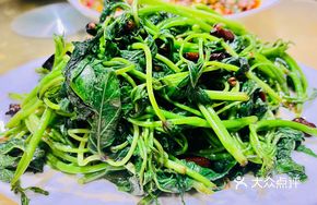 Stir-fried Sweet Potato Leaves