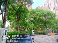 -上海浦东假日酒店