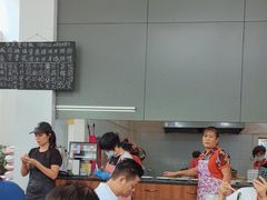 -容里煲仔饭(利丰北路店)