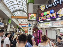 -西归浦每天偶来市场