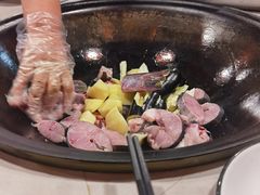 -小火炕铁锅炖鱼