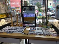 -世纪大明眼镜·蔡司战略授权店(汉街店)