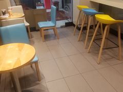 用餐区-DQ·蛋糕·冰淇淋(上海惠南店)