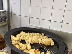 -黄阿姨锅贴大王(万航渡路店)