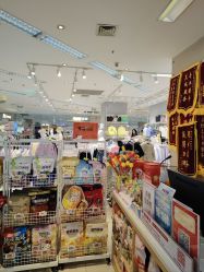 -孩子王(郑州恵济万达店)