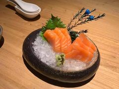 三文鱼生鱼片-Hatsune隐泉日式料理(三里屯太古里店)