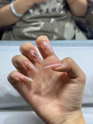 -艾珂·美甲美睫