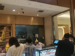 -花花卷卷·鲜食蛋糕(静安久光百货店)