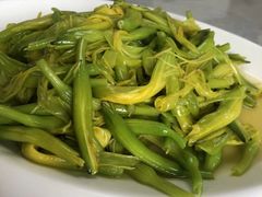 -鸿运美食府