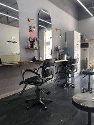 -茶发Salon·烫发染发理发