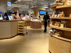 -七鲜超市(瑞虹天地太阳宫店)