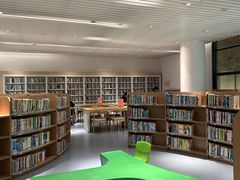 -广州市白云区图书馆