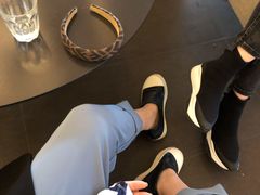 -玲婧胡同·生日蛋糕·餐厅(嘉里城店)