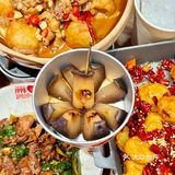 南方小帅哥来吃东北大串了！还有小土豆和冻梨！