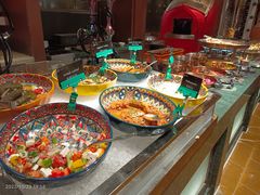 -怡咖啡海鲜自助餐厅(浦东香格里拉店)