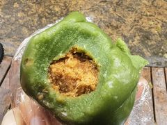 蛋黄肉松青团-许阿姨糕团店(南京总店)