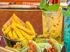 -Famous肥猫墨西哥音乐餐吧(五棵松华熙LIVE店)