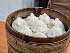 -莱莱小笼·乔艾