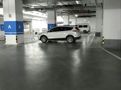 -龙湖虹桥天街-停车场