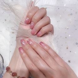 -吉吉靓甲美睫
