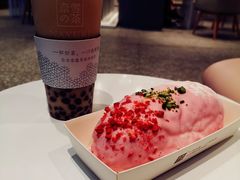 -奈雪的茶(湖滨银泰in77C区PRO店)