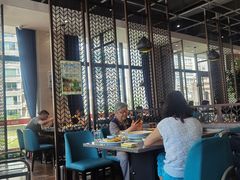 大堂-马老六清真餐厅(雁滩店)