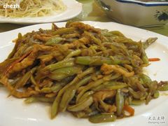 芸豆肉丝-大地春饼店(黄河路店)